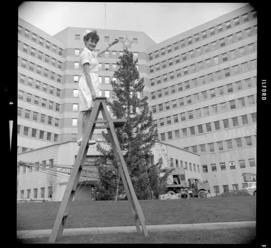 Vancouver-General-Hospital-Xmas-Tree-Dec-13-1965-Province-VPL-42319