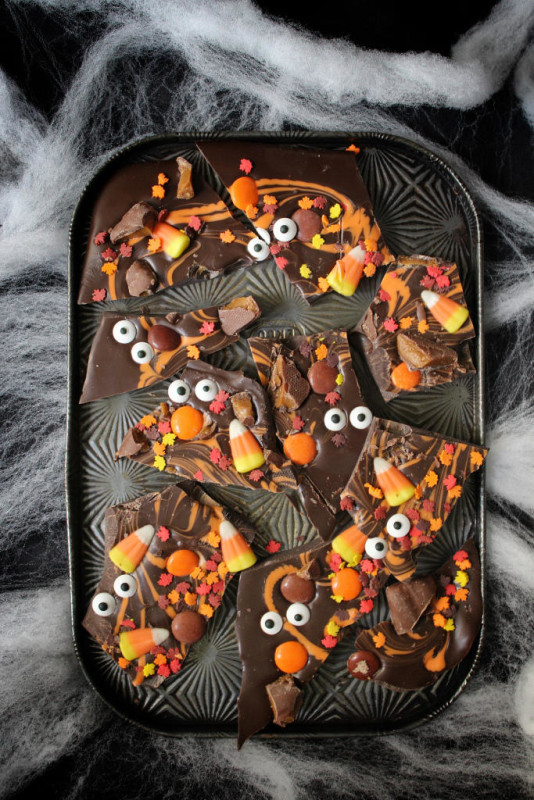 halloween desserts boo chocolate bark