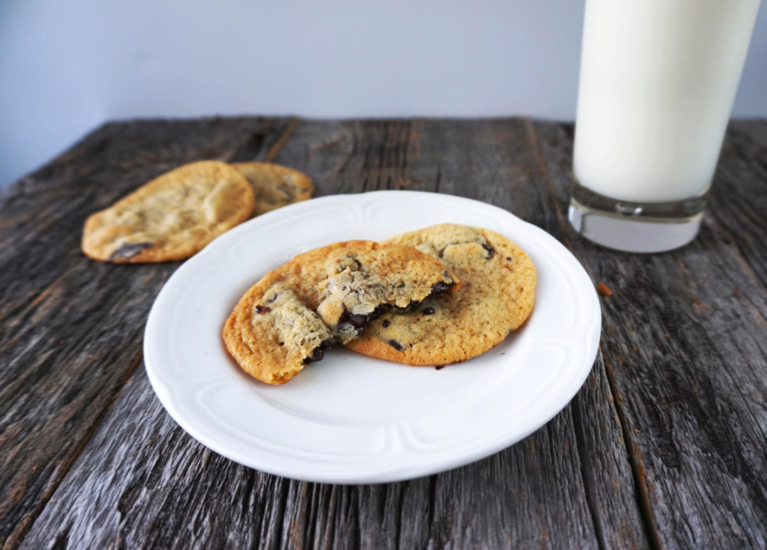 chocolate chip cookies