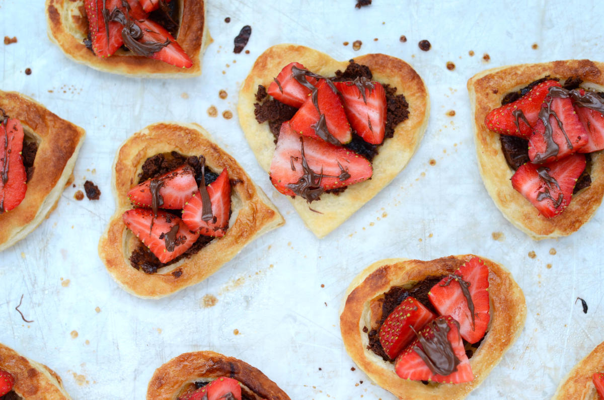 Nutella Stuffed Puff Pastry Hearts