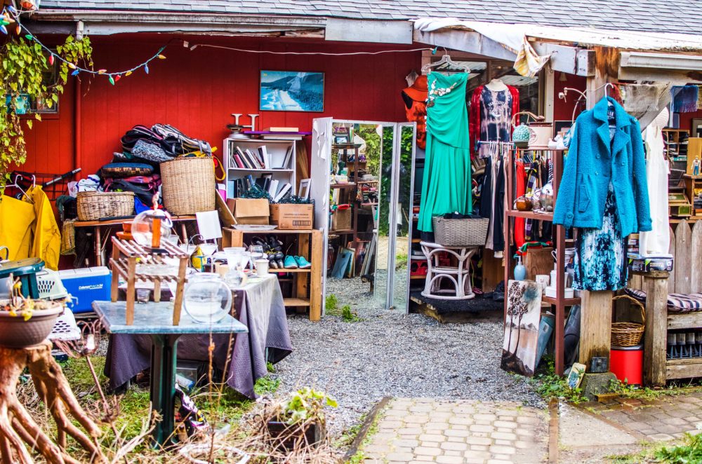 How to enjoy three perfect days in Tofino, BC. An idyllic, surfing town with amazing food, people and beautiful landscapes at every turn.