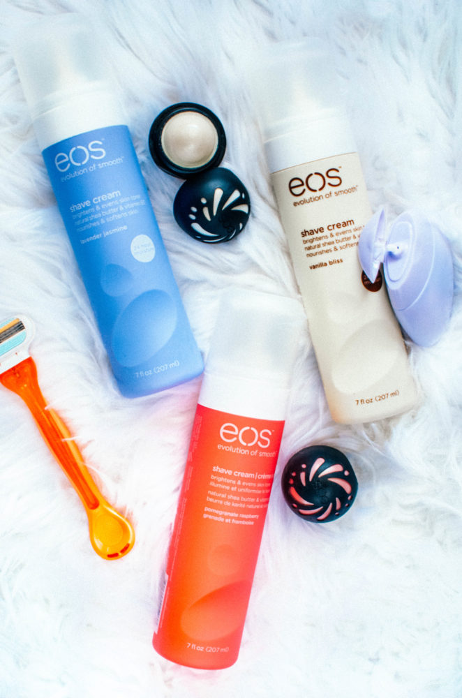 I'm giving away EOS products to celebrate the return of Spring! Natural, paraben-free & ultra moisturizing, EOS is an essential for your routine.