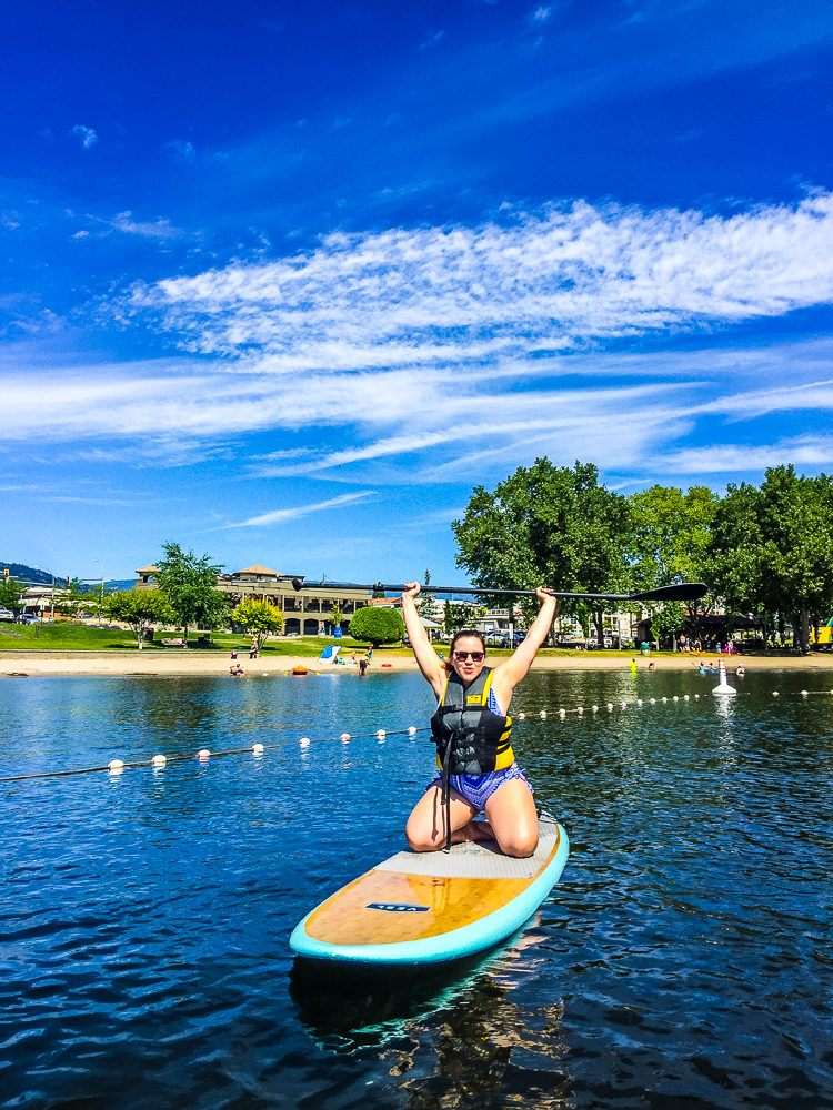 I'm sharing how to spend 3 amazing days in Osoyoos, BC. Canada's only desert, has wineries, a warm lake, great food & 100s of fruit stands.