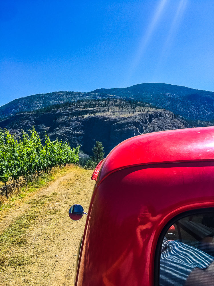 I'm sharing how to spend 3 amazing days in Osoyoos, BC. Canada's only desert, has wineries, a warm lake, great food & 100s of fruit stands.