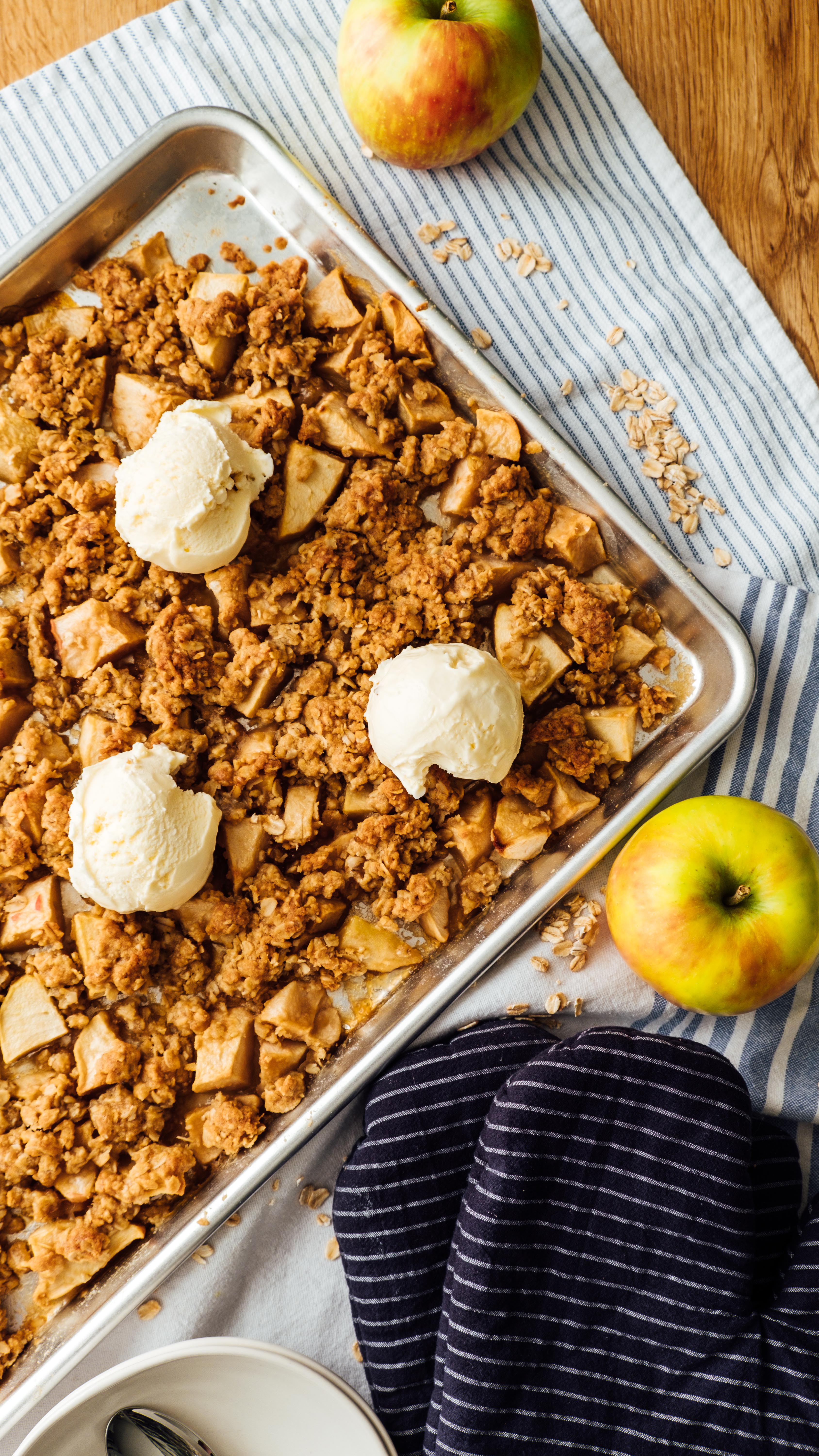 Easy Sheet-Pan Apple Crisp Recipe