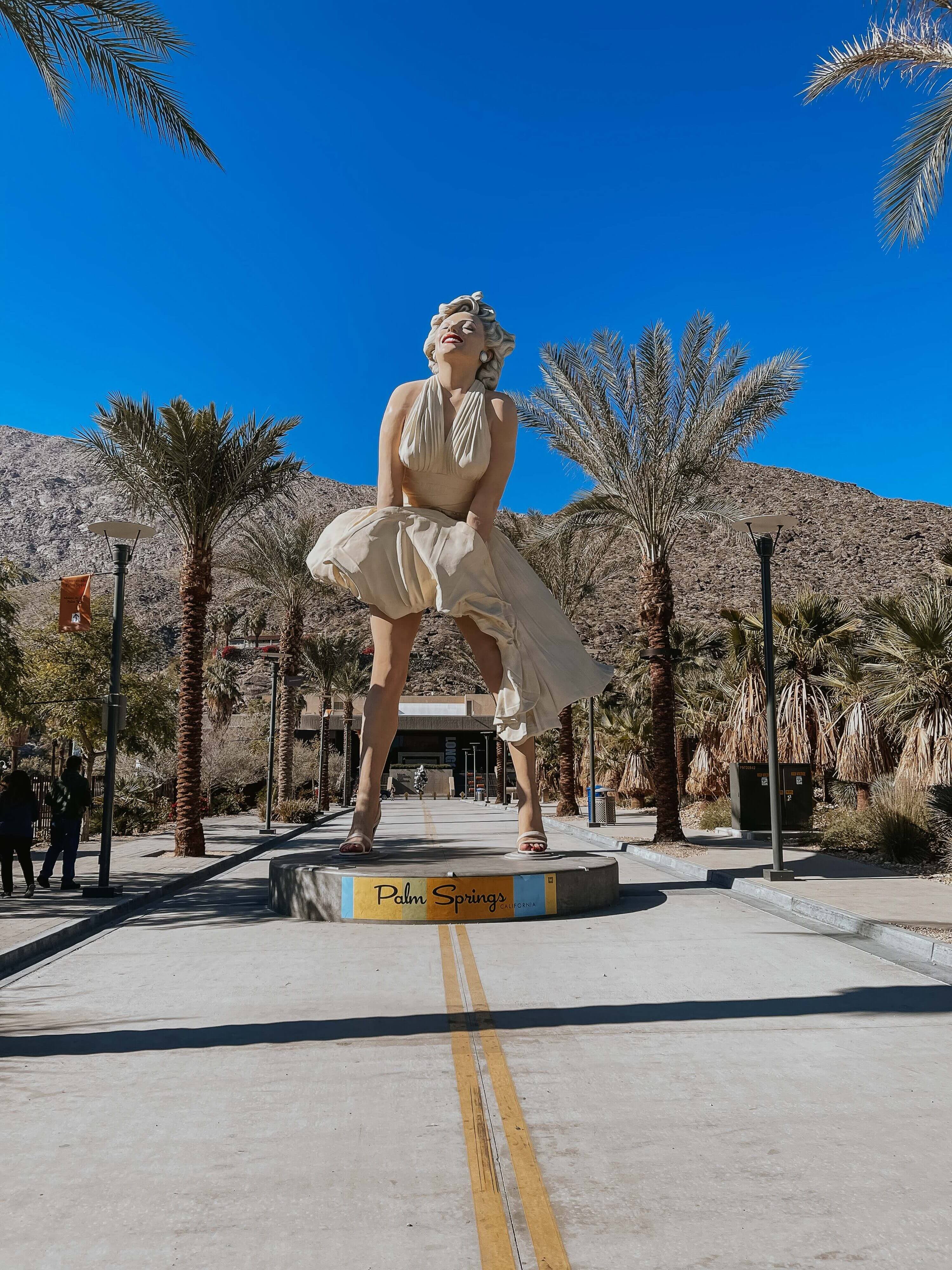 marilyn monroe statue palm springs